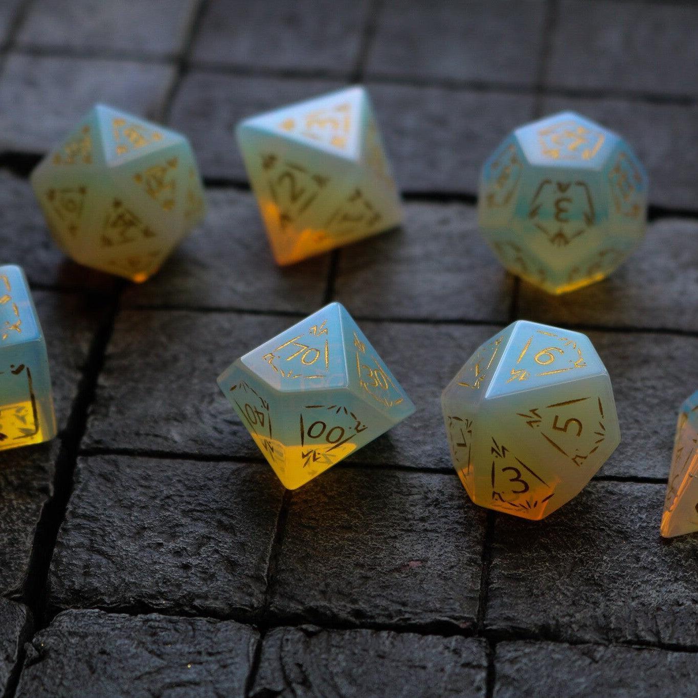 Juego de dados DND de gema opalita Dragon Shield