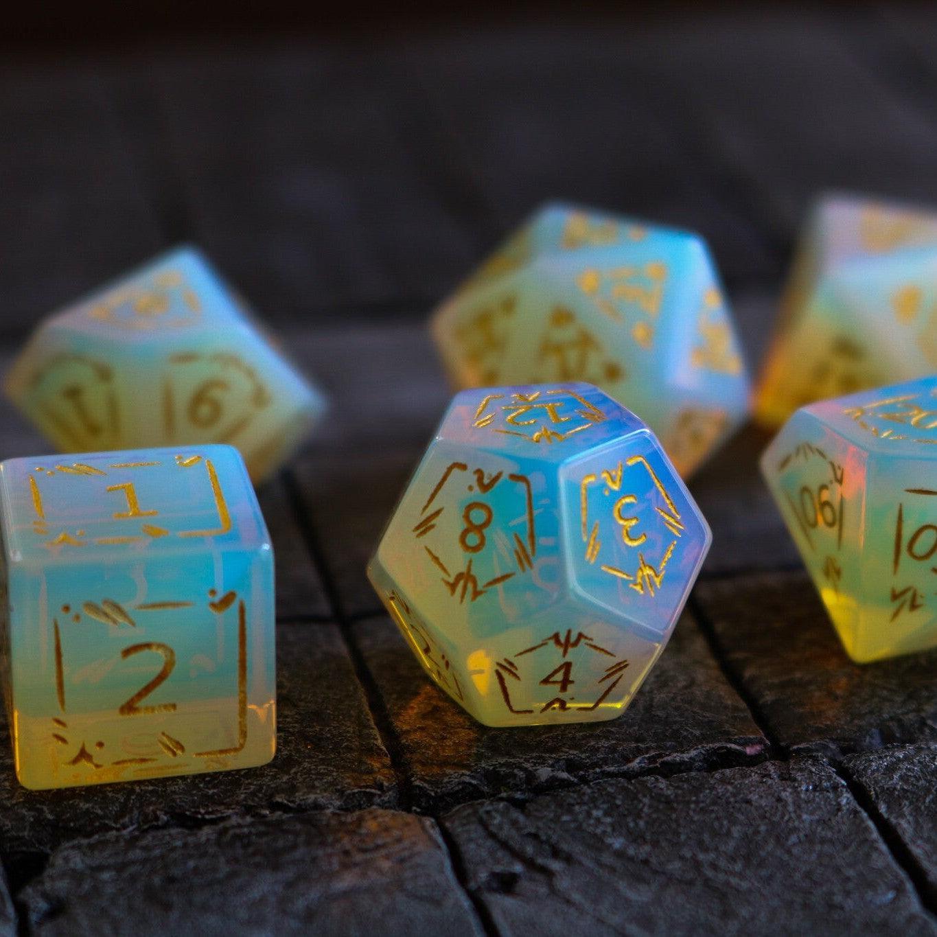 Juego de dados DND de gema opalita Dragon Shield