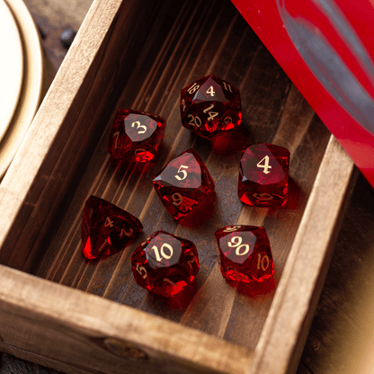 Zwergengeschliffenes Rotes Edelstein-Glas Premium D&D Würfelset