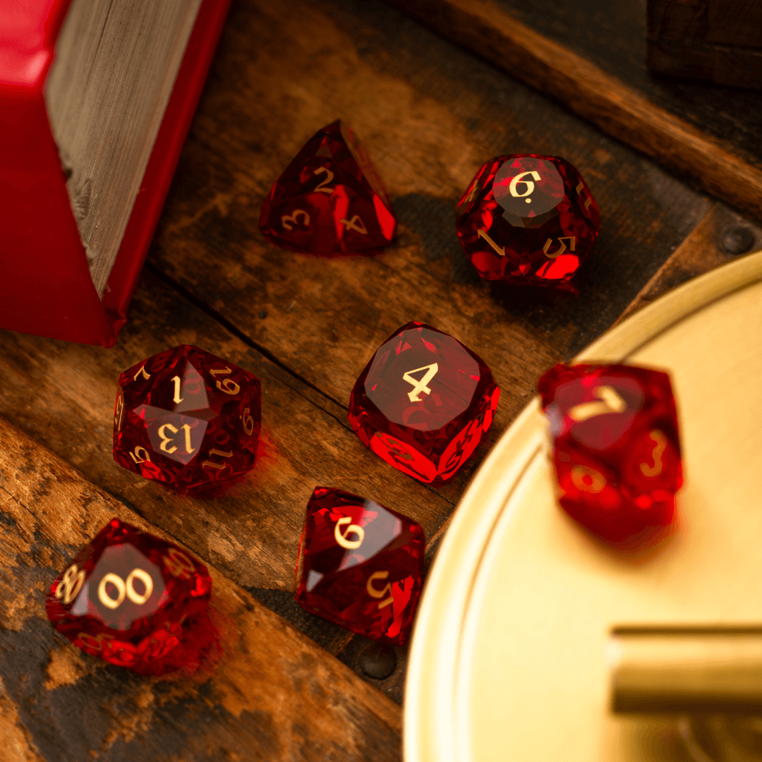 Zwergengeschliffenes Rotes Edelstein-Glas Premium D&D Würfelset