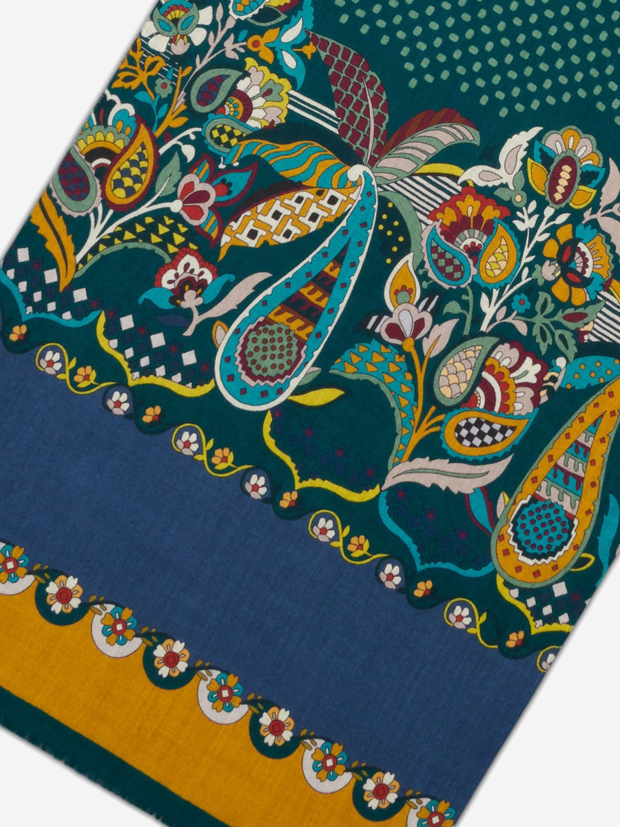 Edoardo (dark green) - Soft and lightweight Italian scarf from 100% wool — photo 5 of 10