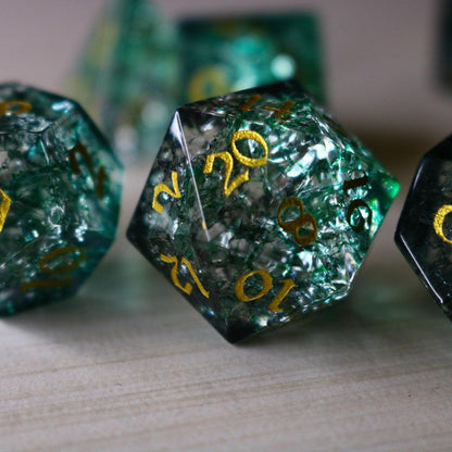 Elfenholz Grüne Schmiede Feuerglas DND Würfel-Set