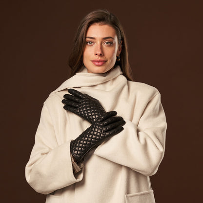 Emilia (black) - Classic Italian lambskin leather gloves with cashmere lining and checkered pattern — photo 9 of 10