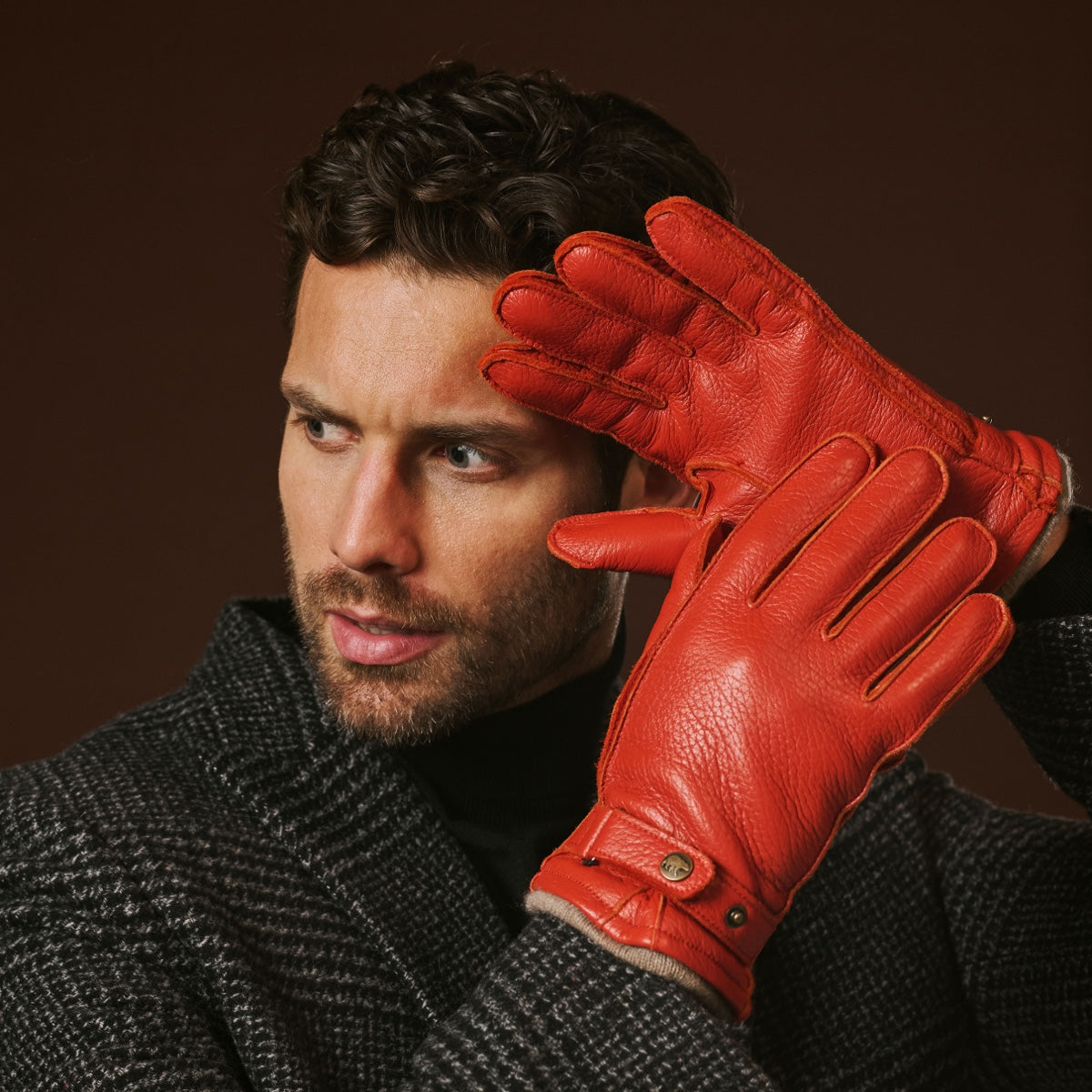 Emilio (orange) – Luxurious Italian deerskin gloves with cashmere lining and adjustable snap button — photo 8 of 10