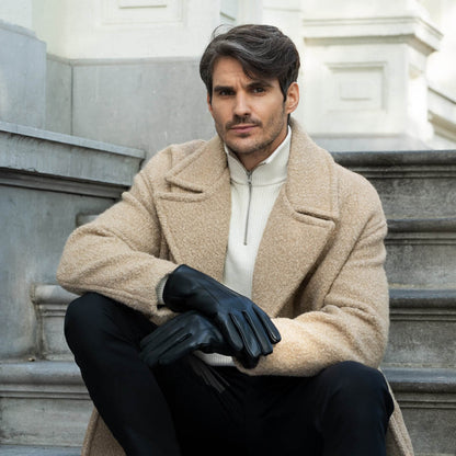 Ethan (black) – Vegan leather gloves with warm fleece lining & touchscreen feature — photo 5 of 10