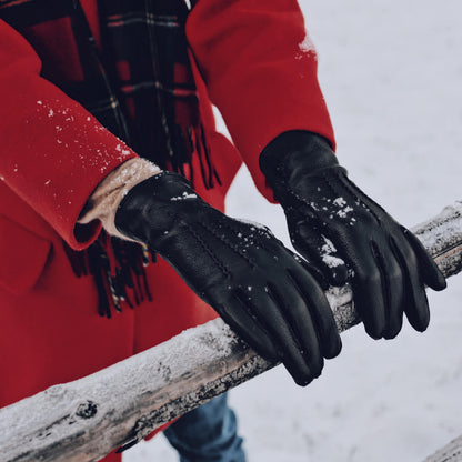 Evelyn (black) - Goatskin leather gloves with soft lambswool lining and touchscreen feature — photo 6 of 10