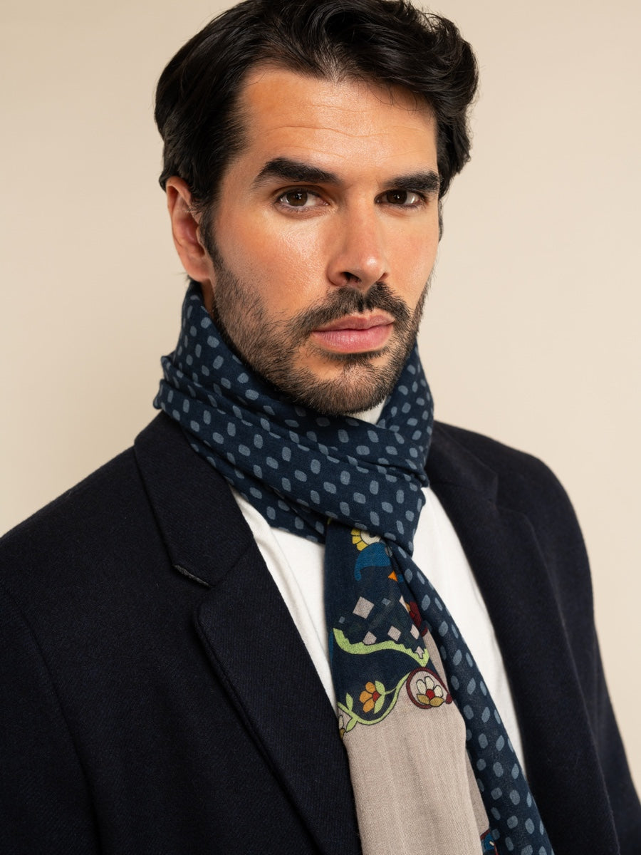 Edoardo (blue) - Soft and lightweight Italian scarf from 100% wool — photo 8 of 10