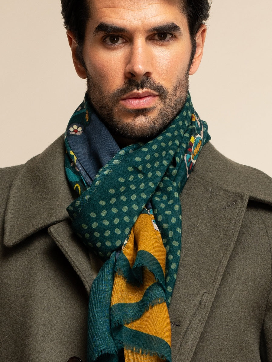 Edoardo (dark green) - Soft and lightweight Italian scarf from 100% wool — photo 8 of 10