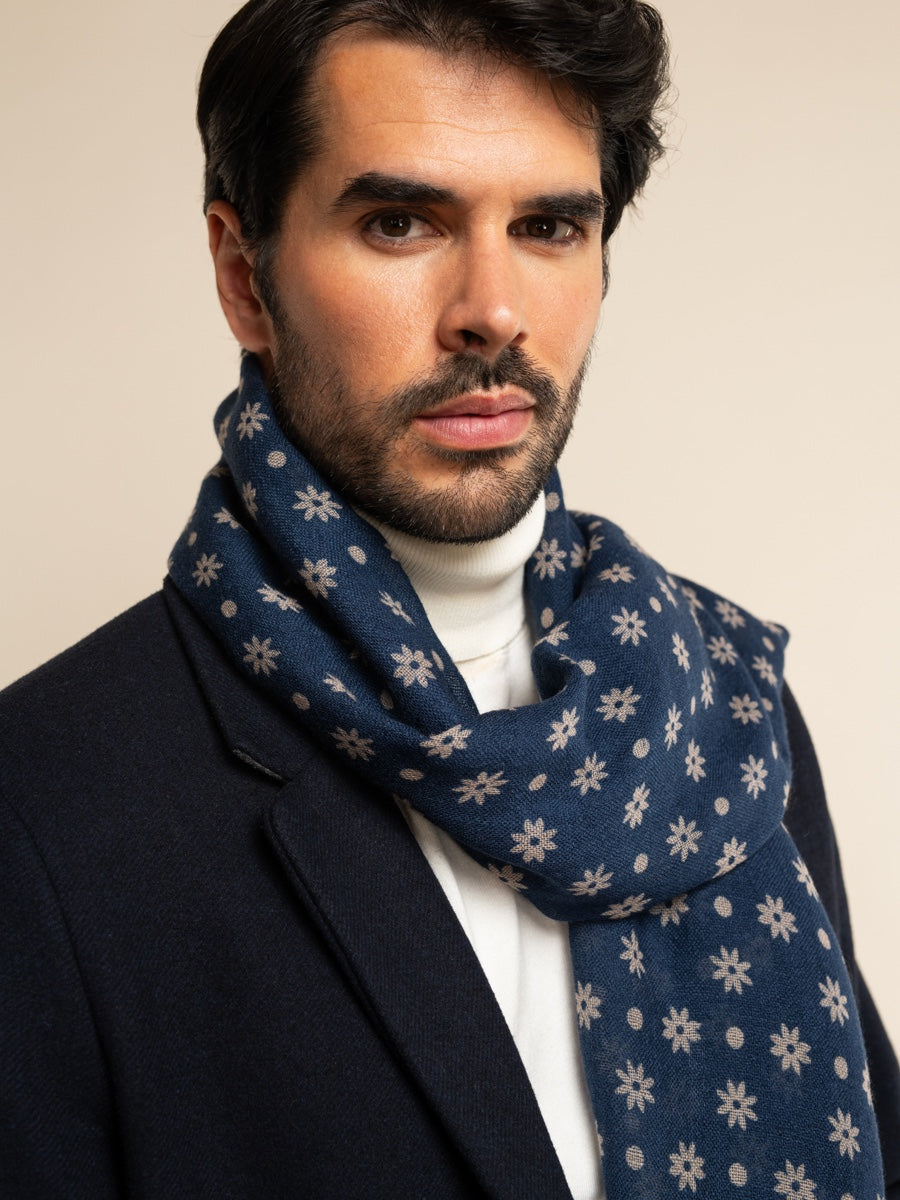 Andrea (blue) - Soft and lightweight Italian scarf from 100% wool — photo 8 of 10