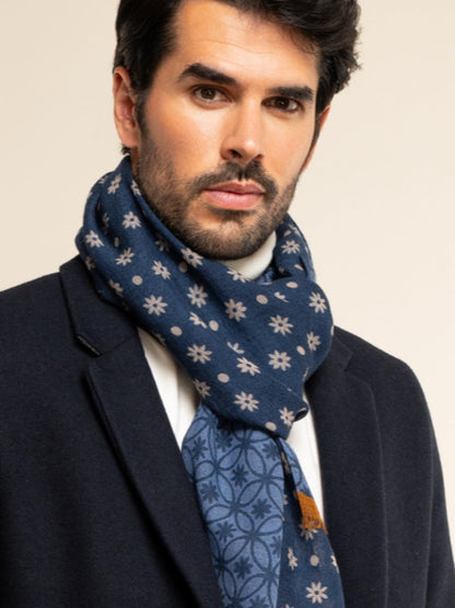 Andrea (blue) - Soft and lightweight Italian scarf from 100% wool — photo 10 of 10