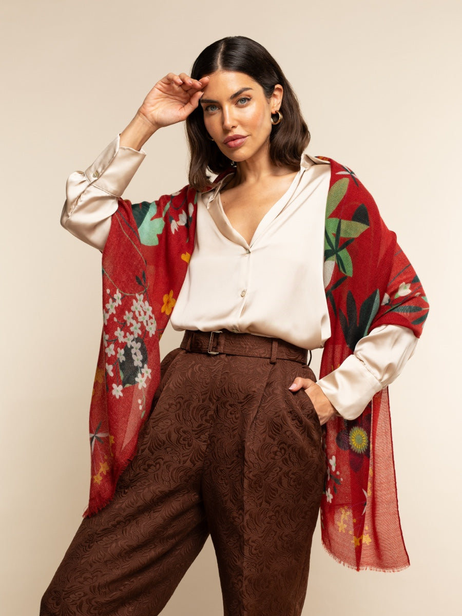 Evelina (red) - Soft and lightweight Italian scarf from premium wool — photo 8 of 9