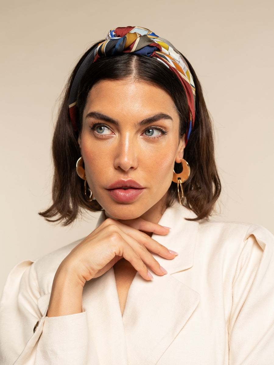Fiorella (red/blue) - Soft and lightweight Italian foulard from pure silk — photo 10 of 10