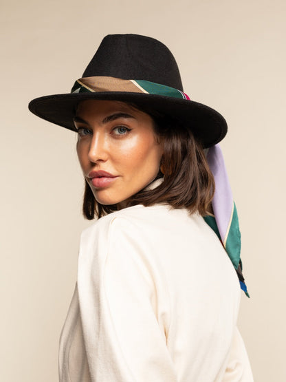 Fiorella (green) - Soft and lightweight Italian foulard from pure silk
