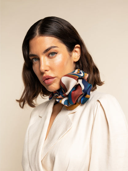 Giorgia (blue/red) - Italian soft and lightweight foulard made from pure silk — photo 8 of 10