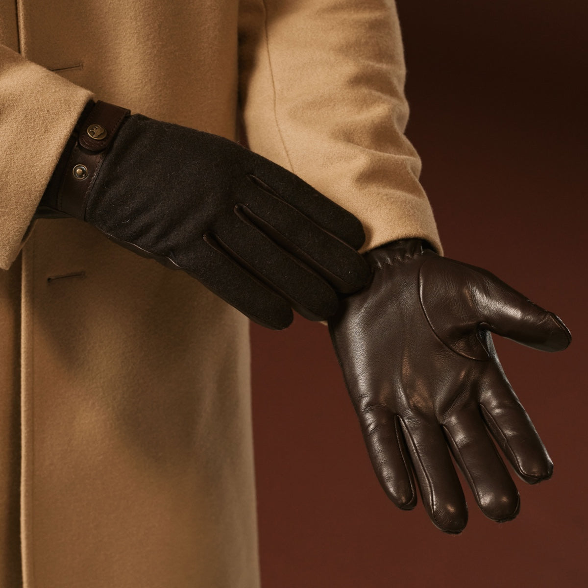 Fabrizio (dark brown) - Italian tweed men’s gloves with touchscreen capability and adjustable snap button — photo 3 of 10