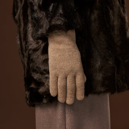 Florentina (sand) - Handmade Italian knitted wool gloves with luxurious cashmere lining — photo 8 of 10