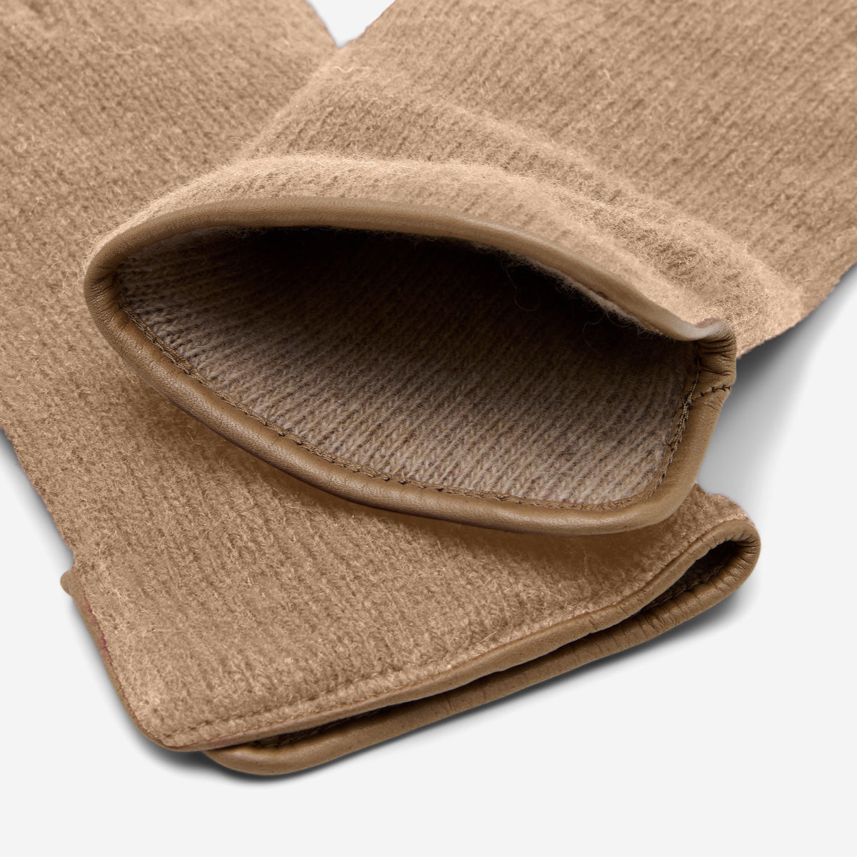 Florentina (sand) - Handmade Italian knitted wool gloves with luxurious cashmere lining — photo 3 of 10