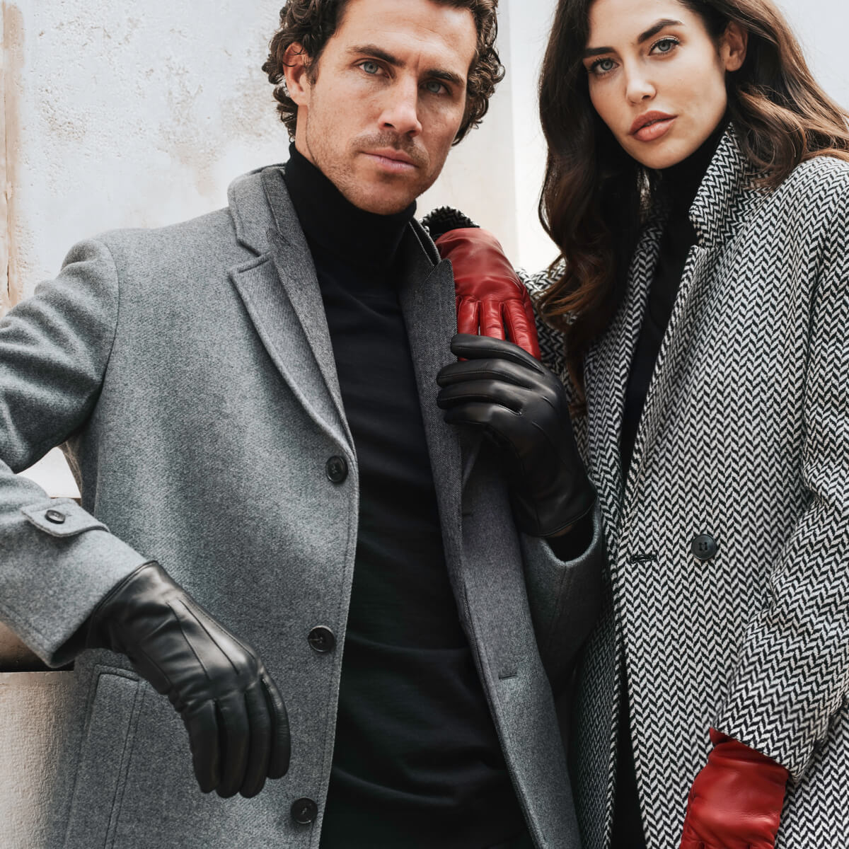 Marco (black) - Italian lambskin leather gloves with white rabbit fur lining — photo 2 of 10