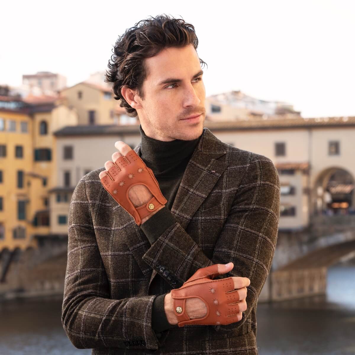 Vincenzo (brown) - Fingerless Italian driving gloves made of American deerskin leather — photo 2 of 10