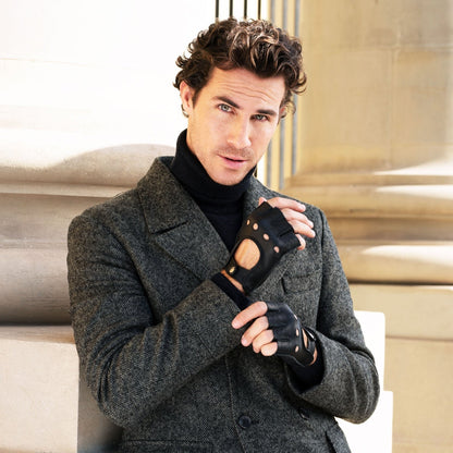 Vincenzo (black) - Fingerless Italian driving gloves made of American deerskin leather — photo 7 of 10