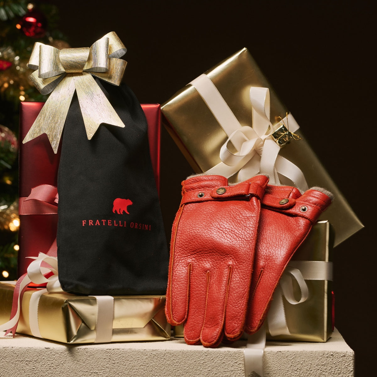 Luxury gift box for Fratelli Orsini gloves — photo 6 of 6