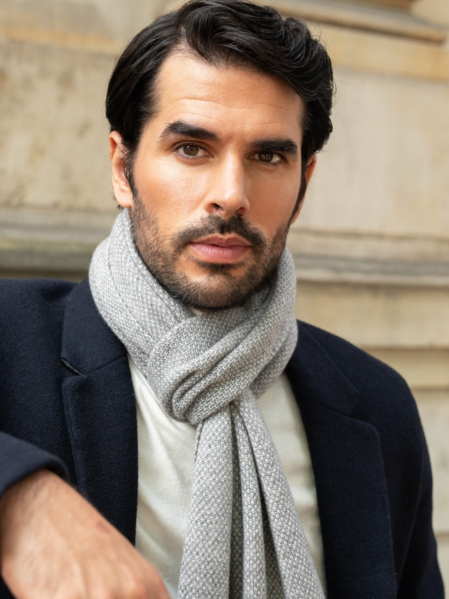 Riccardo (grey & white) - Italian 100% cashmere scarf with pattern — photo 10 of 10