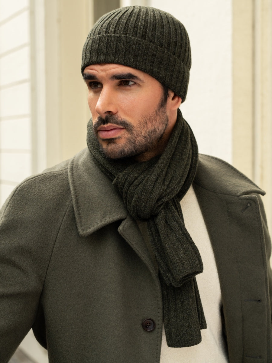 Milano (dark green) - Italian 100% cashmere ribbed beanie (unisex) — photo 10 of 10