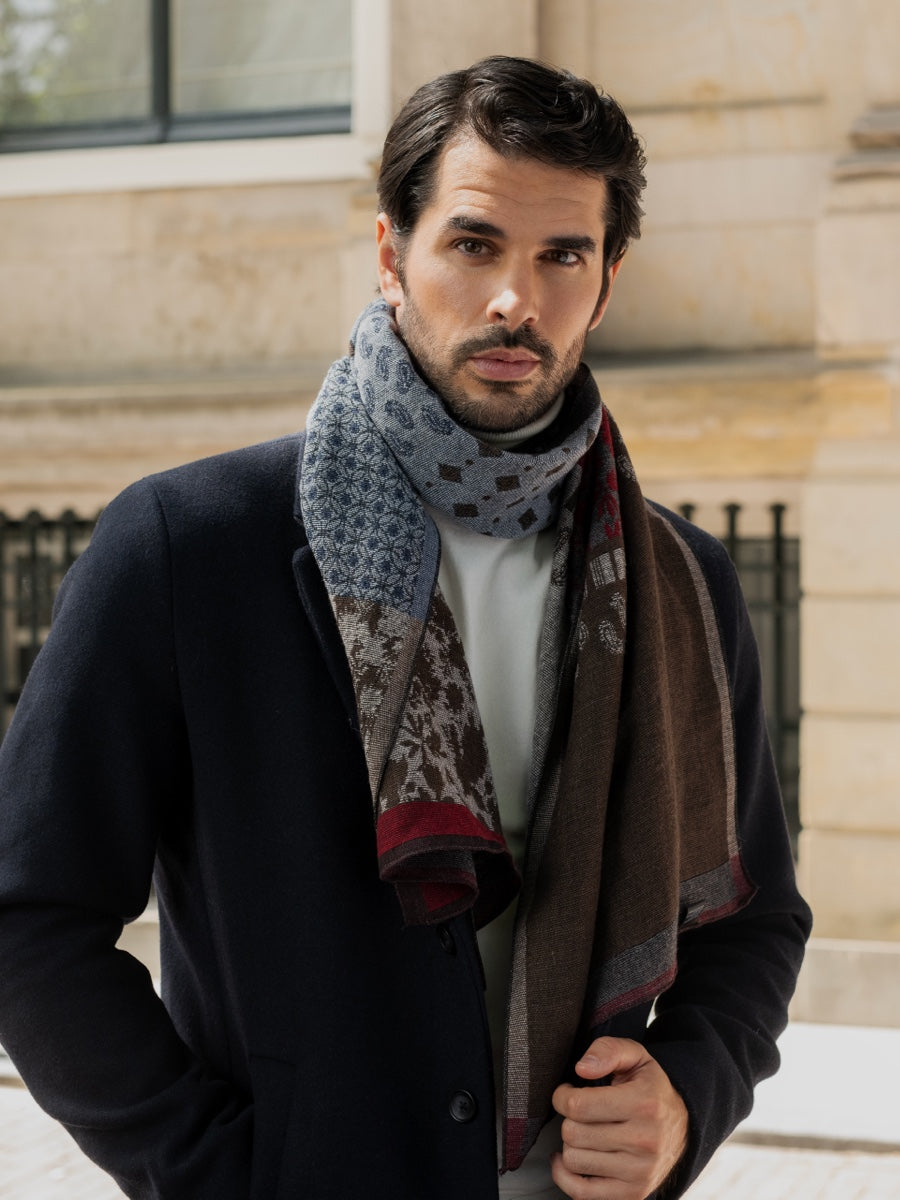 Federico (red/blue) - Warm and soft Italian scarf from wool blend — photo 9 of 10
