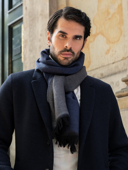 Romeo (blue/grey) - Italian warm and soft scarf made from 100% wool — photo 9 of 10
