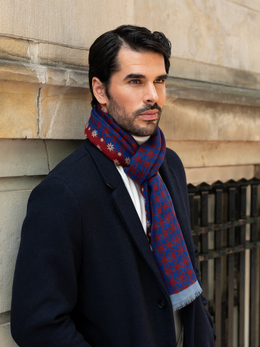 Andrea (red/blue) - Soft and lightweight Italian scarf from 100% wool — photo 8 of 10
