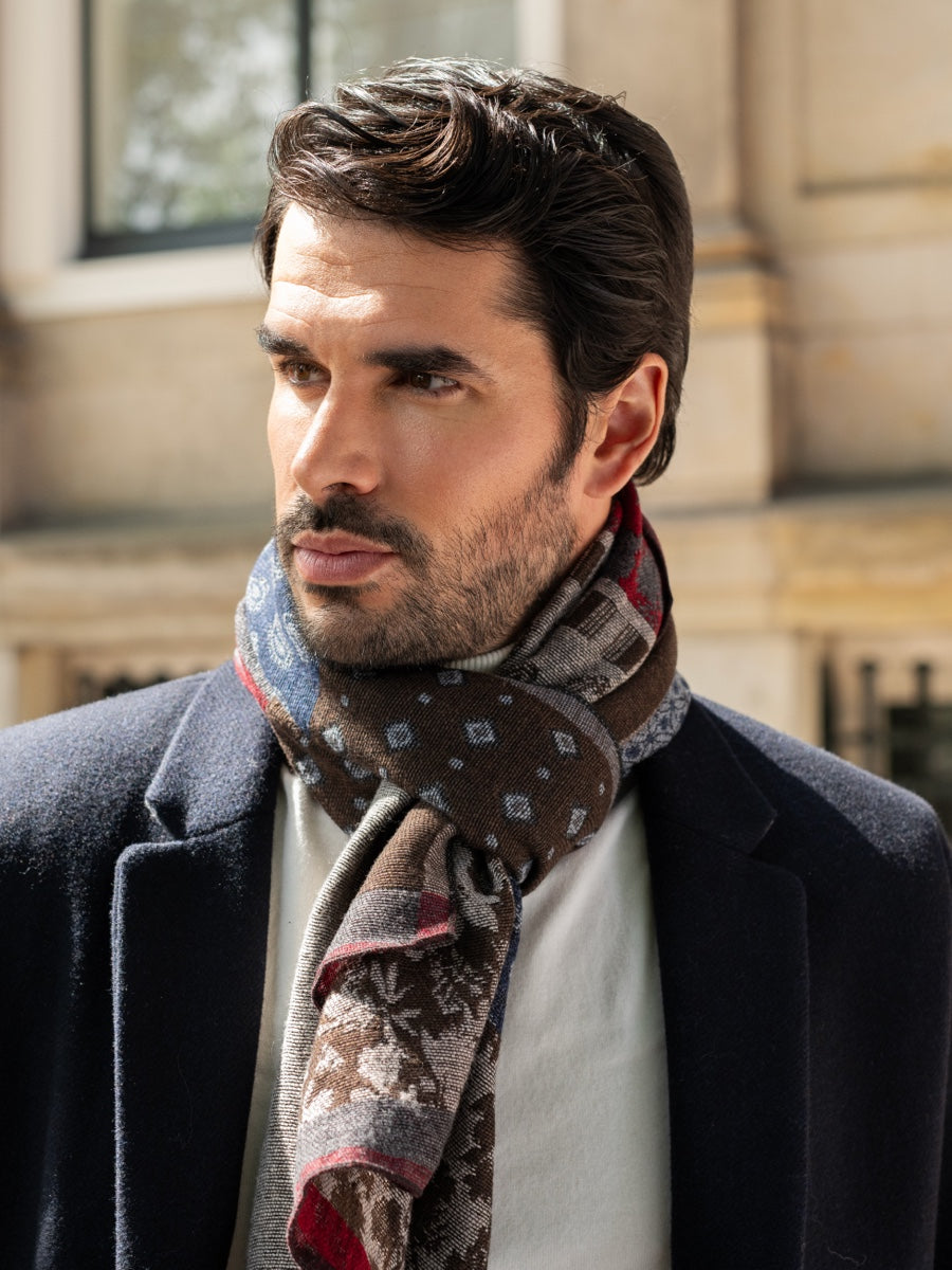 Federico (red/blue) - Warm and soft Italian scarf from wool blend — photo 7 of 10