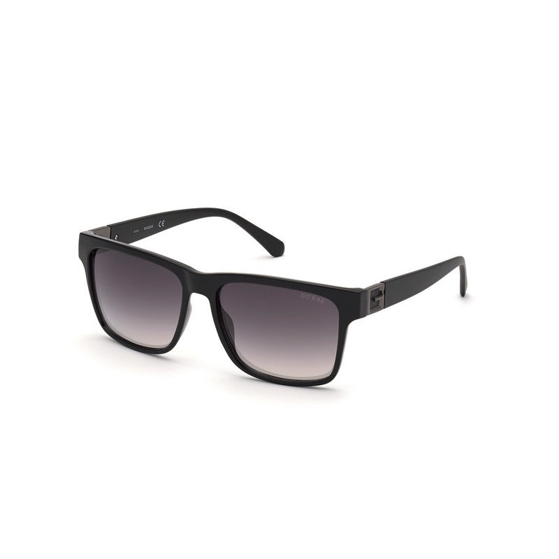GUESS Stylish Men's Sunglasses - Classic Frame Design