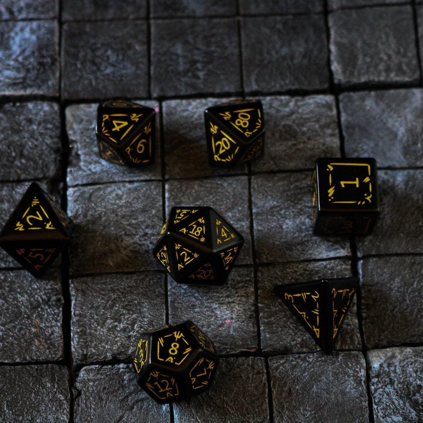 Edelstein Schwarzdrachenschild Nacht-Obsidian DND Würfel-Set