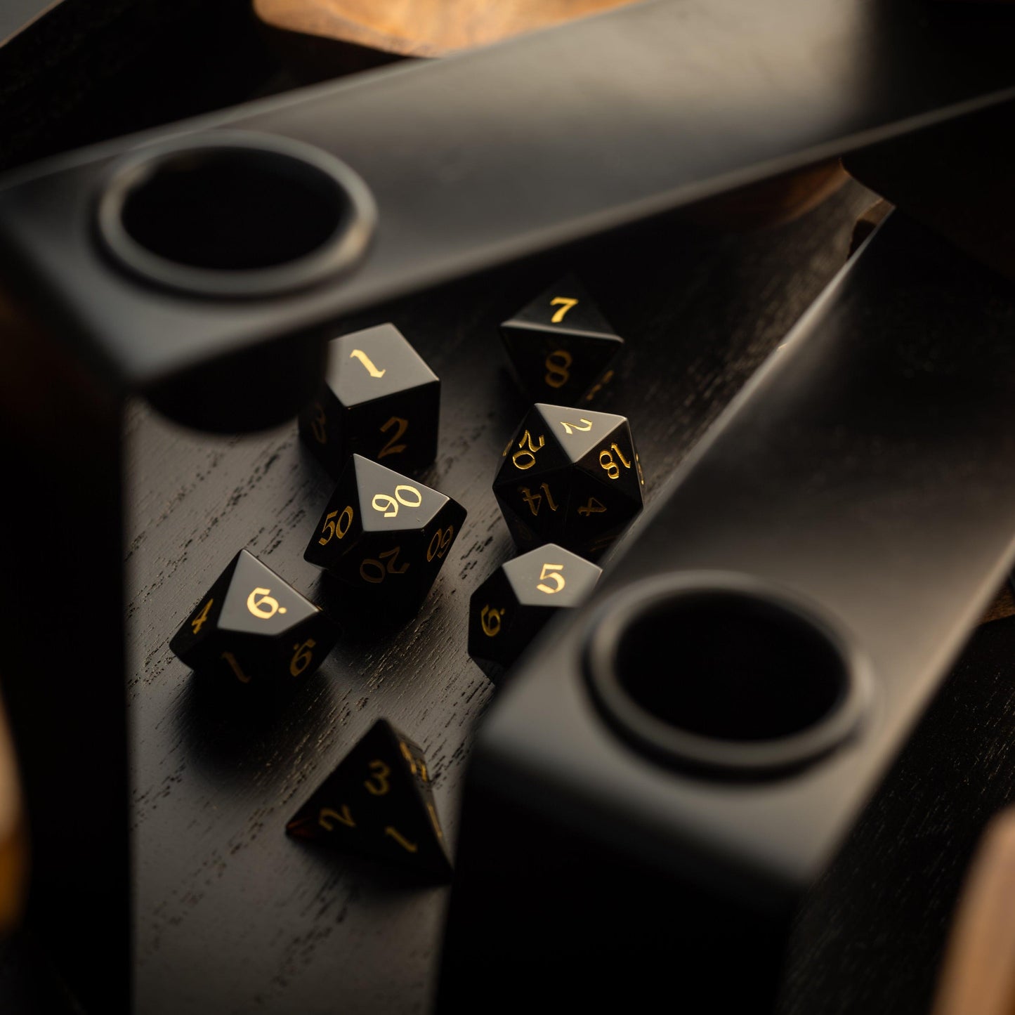 Juego de dados de obsidiana negra noche tallados a mano para DND