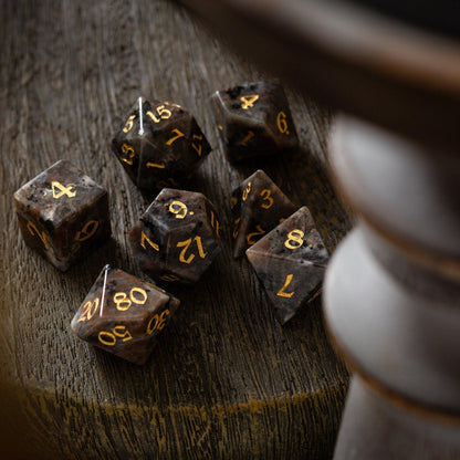 Edelstein Yooperlite handgeschnitztes D&D Würfelset