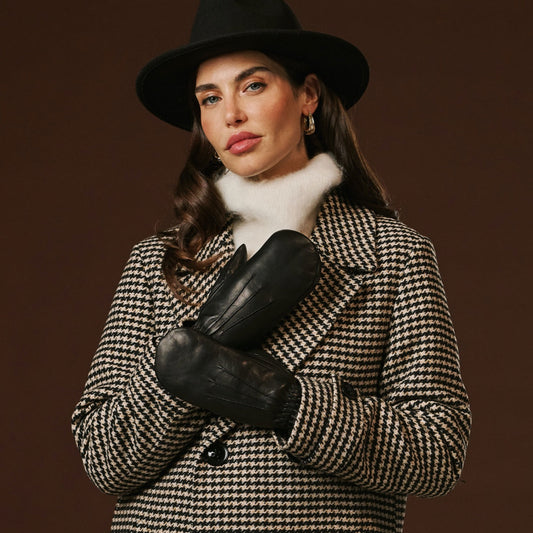Gianetta (black) - Italian lambskin mittens with luxurious lambswool lining — photo 1 of 10
