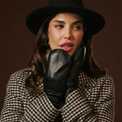 Gianetta (black) - Italian lambskin mittens with luxurious lambswool lining — photo 5 of 10