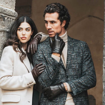 Giovanni (black) - Classic Italian lambskin leather gloves with cashmere lining & touchscreen feature — photo 6 of 10