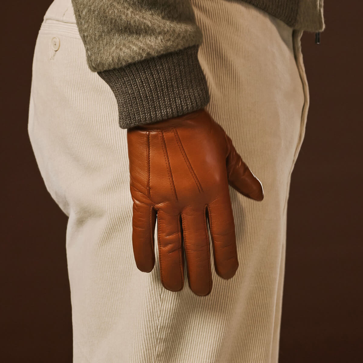 Giovanni (cognac) - Classic Italian lambskin leather gloves with cashmere lining — photo 10 of 10
