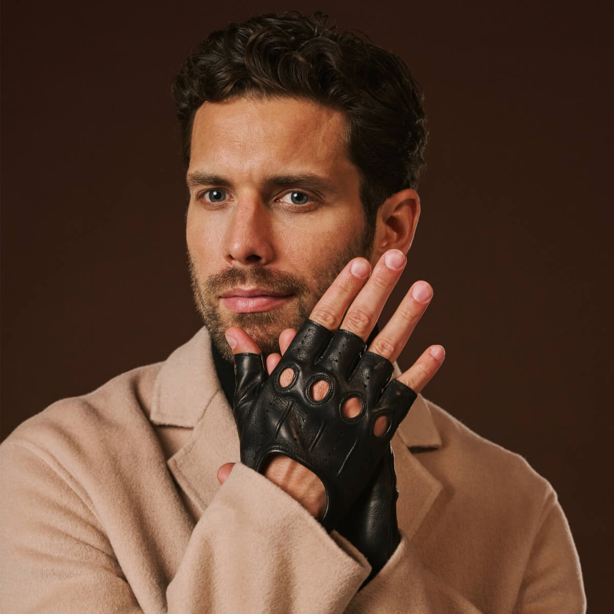 Giuseppe (black) - Italian lambskin fingerless leather driving gloves — photo 4 of 10