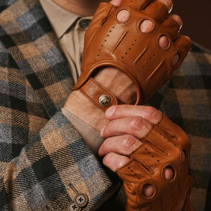 Giuseppe (cognac) - Italian lambskin fingerless leather driving gloves — photo 3 of 10