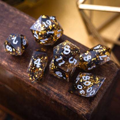 Juego de dados de resina DND hechos a mano dorados