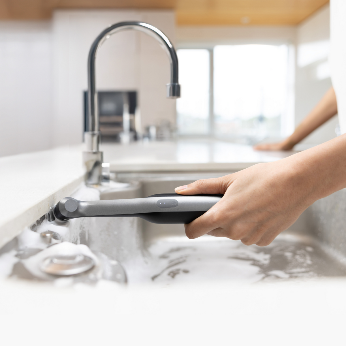 HOTO Wand™ Cordless Spin Scrubber — photo 2 of 10