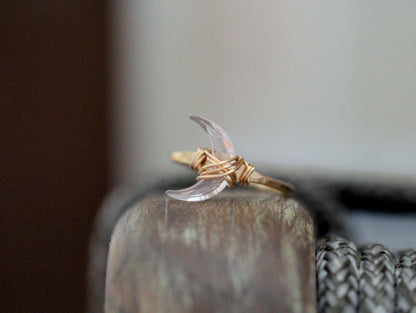 Moonbeam Ring - Rose Quartz