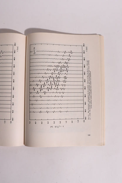 Ray Method in Seismology — V. Červený, I. A. Molotkov & I. Pšenčík (1977)