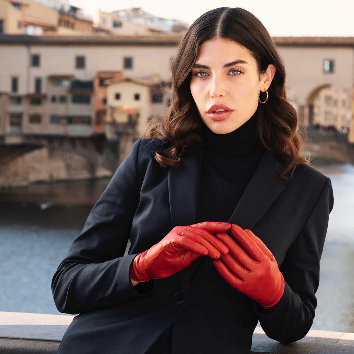 Sofia (red) - Italian lambskin leather gloves with silk lining — photo 3 of 10