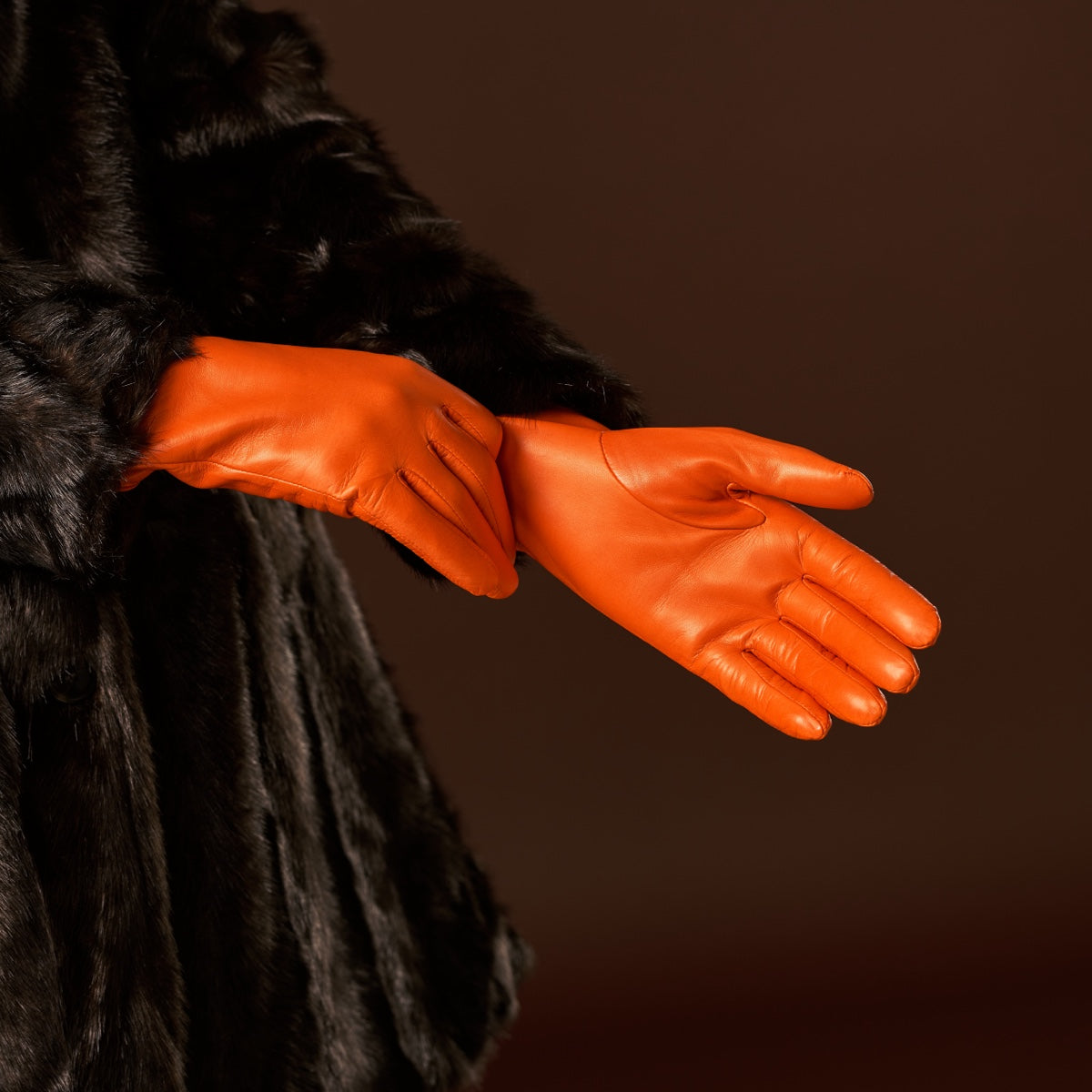 Isabella (orange) - Italian lambskin leather gloves with luxurious cashmere lining — photo 9 of 10