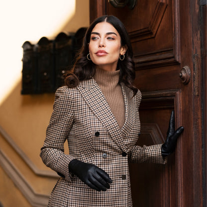 Isabella (black) - Italian lambskin leather gloves with cashmere lining — photo 6 of 10