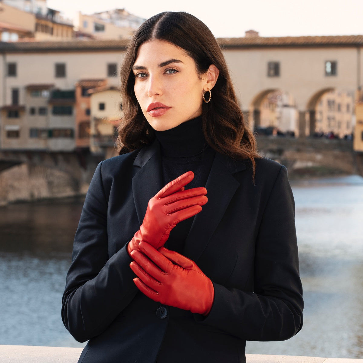 Sofia (red) - Italian lambskin leather gloves with silk lining — photo 2 of 10