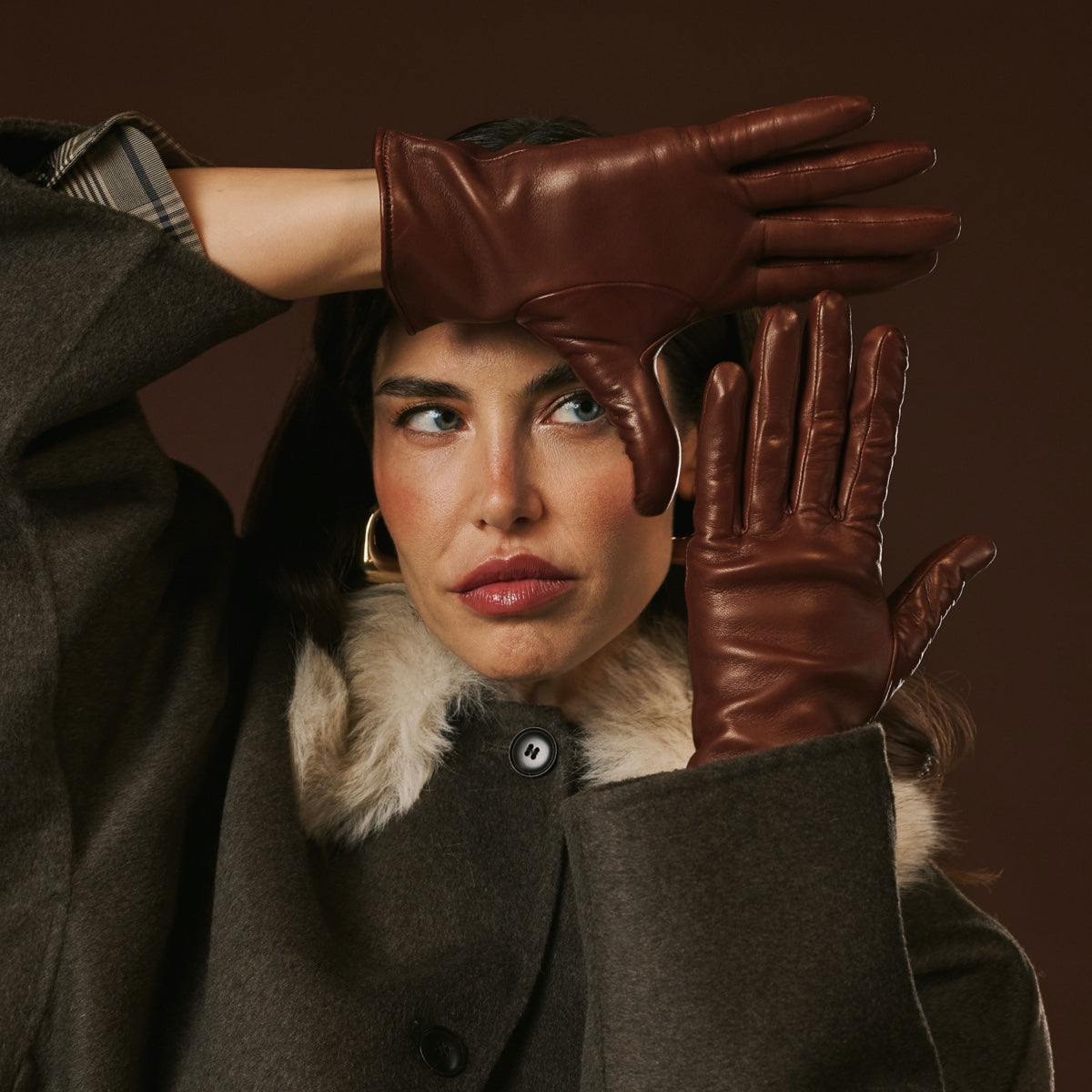 Isabella (brown) - Italian lambskin leather gloves with cashmere lining — photo 1 of 10